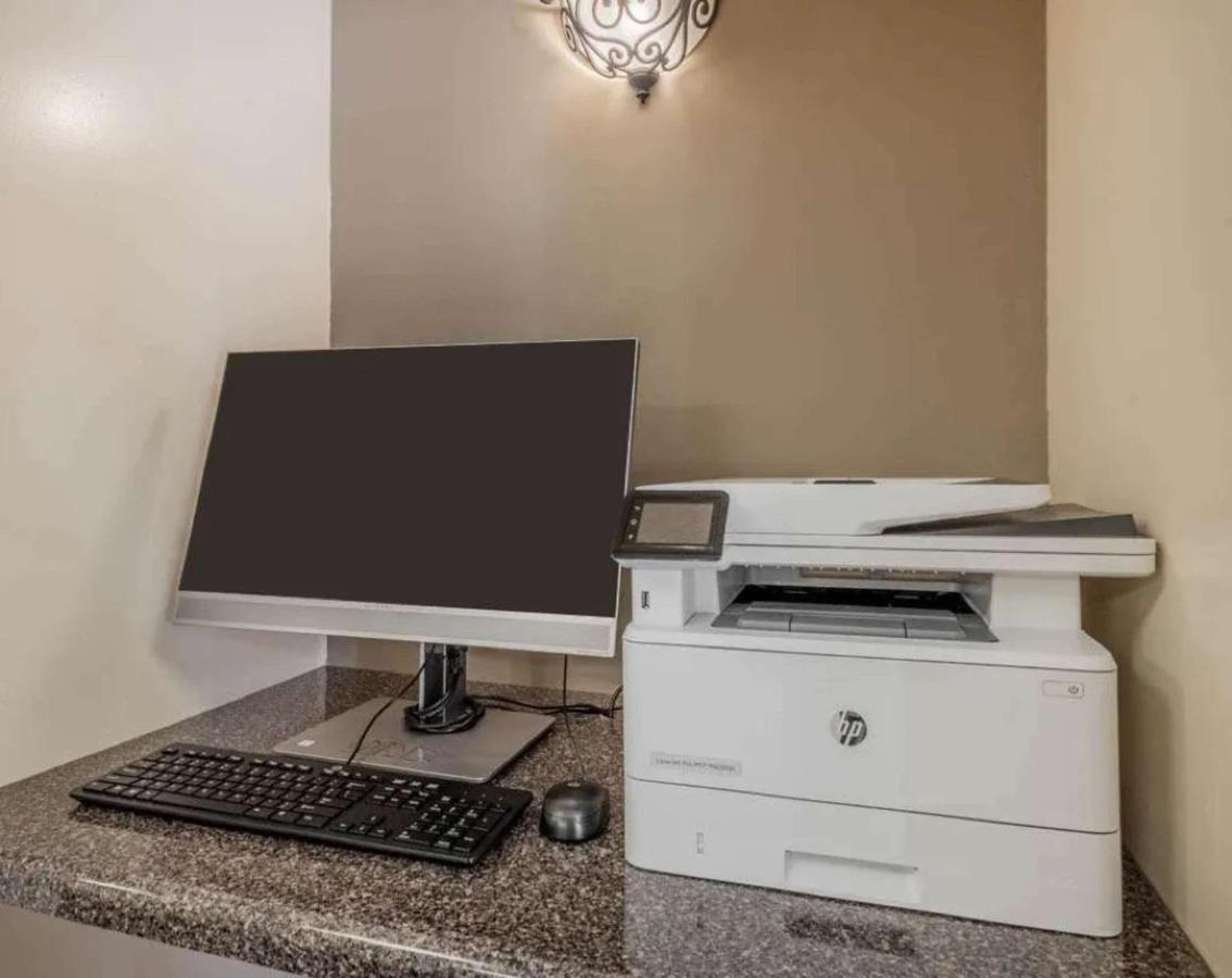 Sonesta Simply Suites Des Moines ウェスト・デイ・モインズ エクステリア 写真