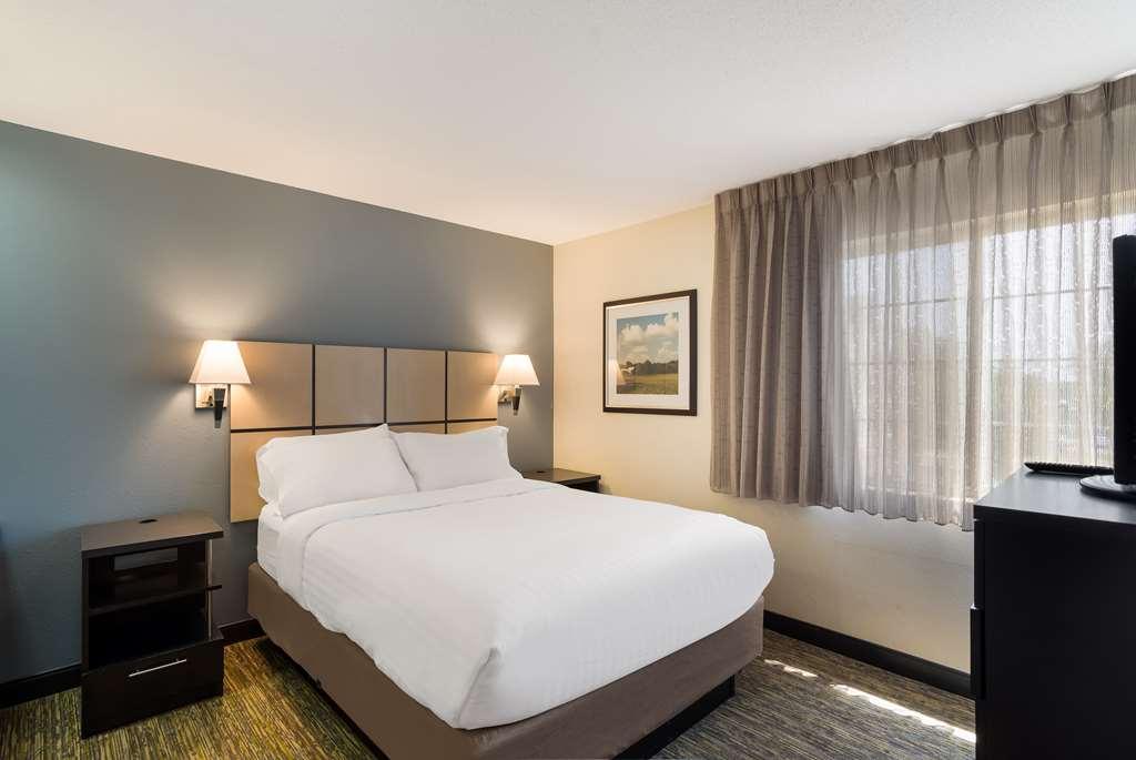 Sonesta Simply Suites Des Moines ウェスト・デイ・モインズ 部屋 写真